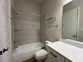 14081 May Mist in San Antonio, TX - Building Photo - Building Photo