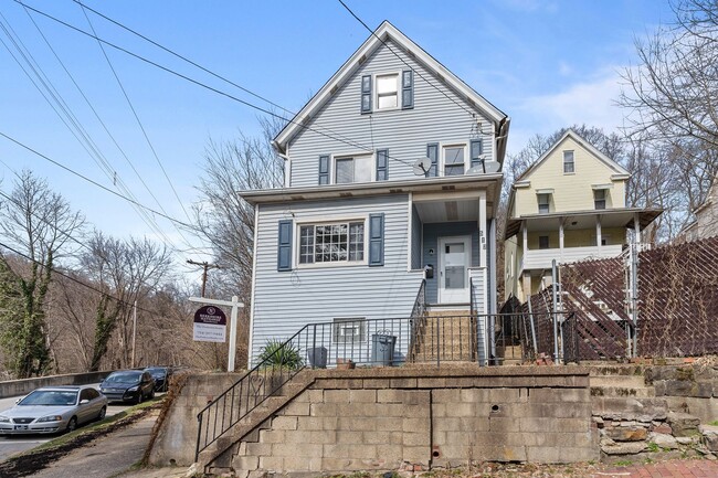 property at 517 Center Ave