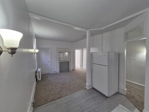 20 S 61st St, Unit 1 in Philadelphia, PA - Building Photo - Building Photo