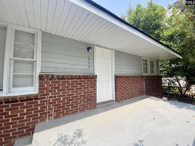 1232 Carter St in Columbia, SC - Foto de edificio - Building Photo