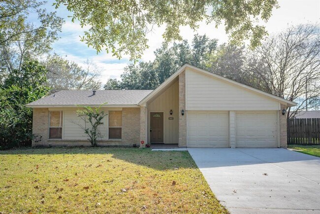 property at 3134 Jenny Dr