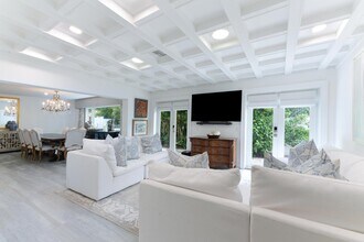 246 Elwa Pl in West Palm Beach, FL - Building Photo - Building Photo