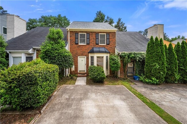 property at 1100 Magnolia Way SE