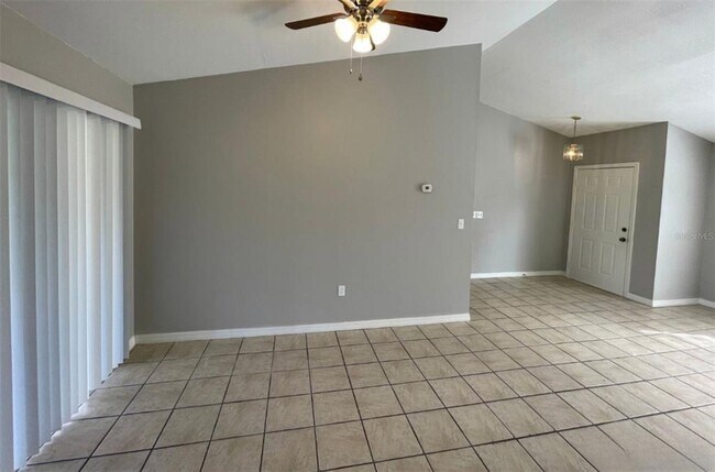 305 Mormanno Way in Kissimmee, FL - Building Photo - Building Photo