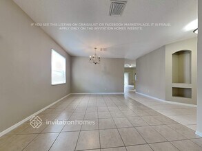 6938 Gray Catbird Loop in Wesley Chapel, FL - Foto de edificio - Building Photo