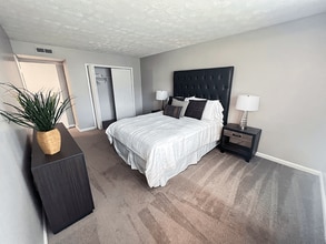 Pine Grove Apartments in Columbia, SC - Building Photo - Building Photo