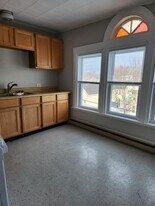 99 State St in Brewer, ME - Building Photo