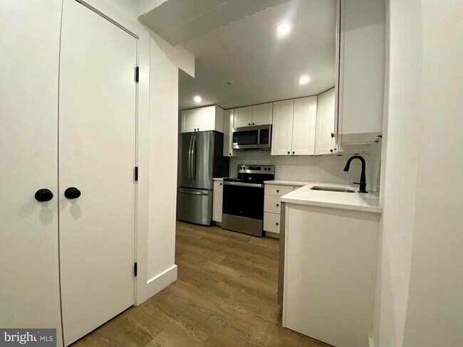 3126 16th St NW in Washington, DC - Building Photo - Building Photo