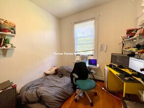 225 Windsor St, Unit 2 in Cambridge, MA - Building Photo - Building Photo