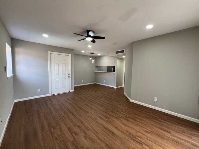 10601 South Dr in Houston, TX - Building Photo - Building Photo