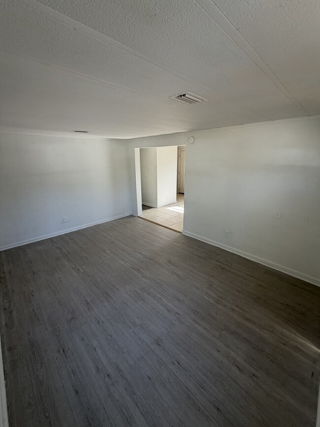 1834 44th St S in St. Petersburg, FL - Building Photo - Building Photo