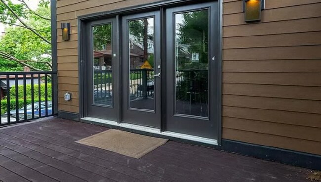 property at 1526 Asbury Pl