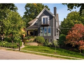 745 Rice St E in Wayzata, MN - Building Photo - Building Photo