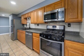 108 Kenwood Dr in Sicklerville, NJ - Building Photo - Building Photo