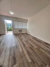 702 NE 8th Ave in Delray Beach, FL - Building Photo - Building Photo