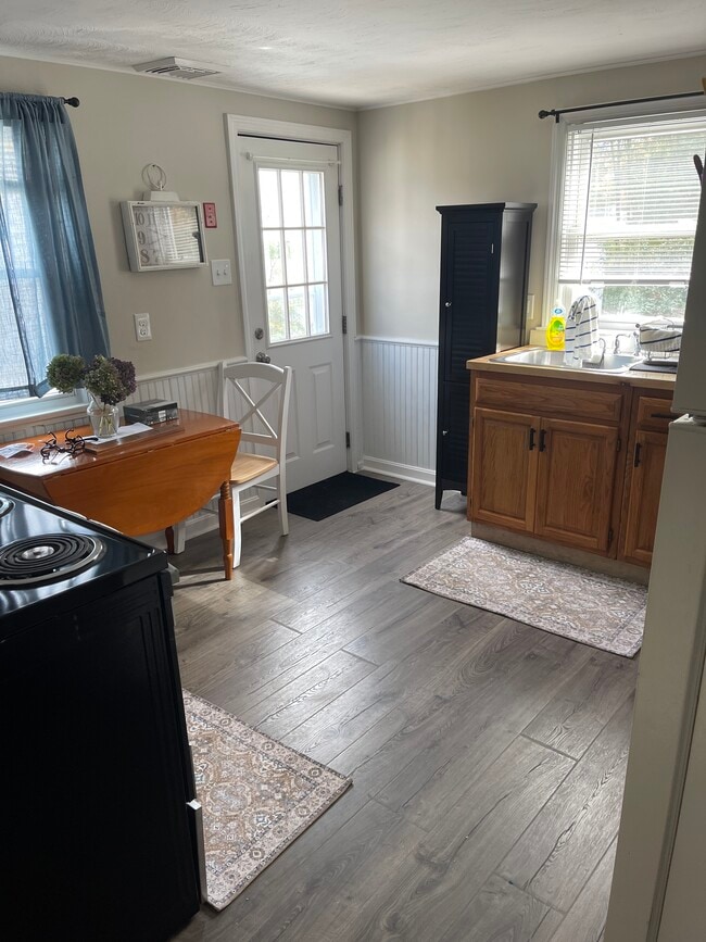 779 Southbridge St in Auburn, MA - Building Photo - Building Photo