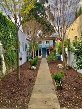 3101 Sherwood Ave in Alhambra, CA - Foto de edificio - Building Photo