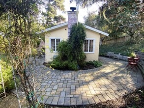 580 Viejo Rd in Carmel, CA - Building Photo - Building Photo