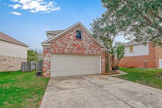 5514 Saddle Bred Dr in Houston, TX - Building Photo - Building Photo