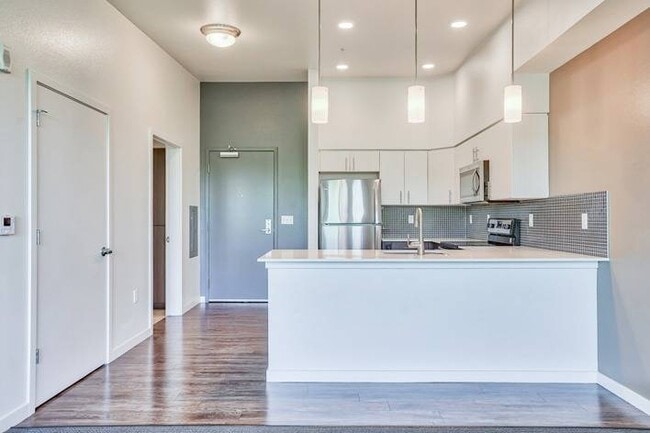 South Block Apartments in Salem, OR - Foto de edificio - Building Photo