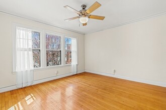 36 Ash St, Unit 401 in Cambridge, MA - Building Photo - Building Photo