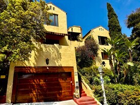 1760 N Fairfax Ave in Los Angeles, CA - Building Photo