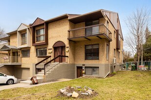 8585-8591 André-Grasset in Montréal, QC - Building Photo