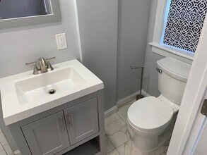 9 E Cottage St, Unit #1 in Boston, MA - Building Photo - Building Photo