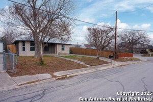 1723 Socorro St in San Antonio, TX - Building Photo - Building Photo