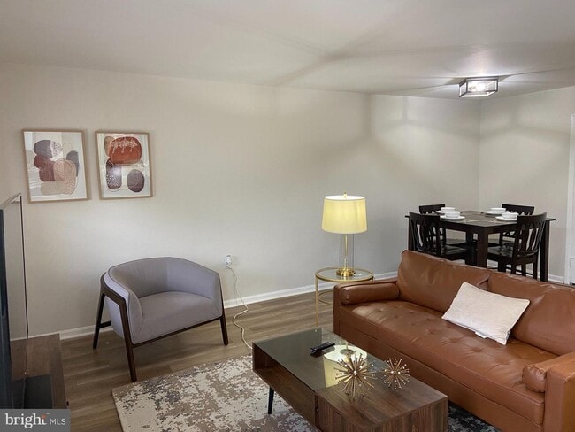 1827 Eutaw Pl photo'