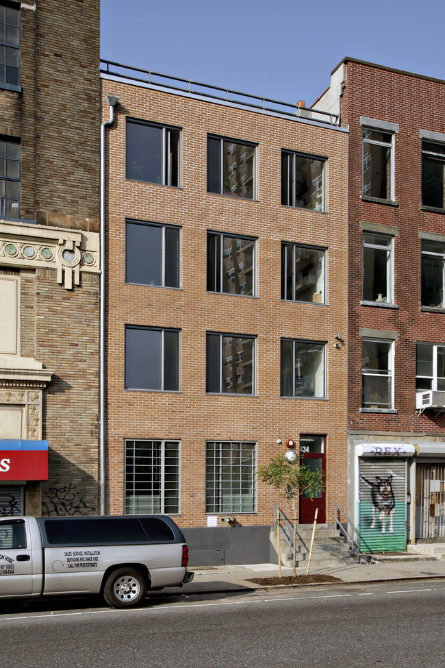 434 E Tenth St in New York, NY - Building Photo - Building Photo