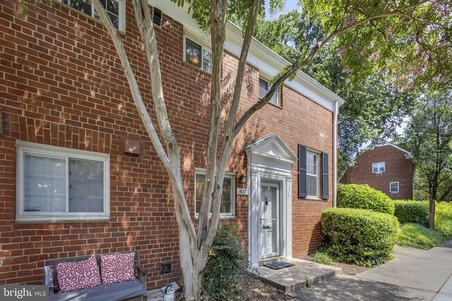 property at 1637 Preston Rd