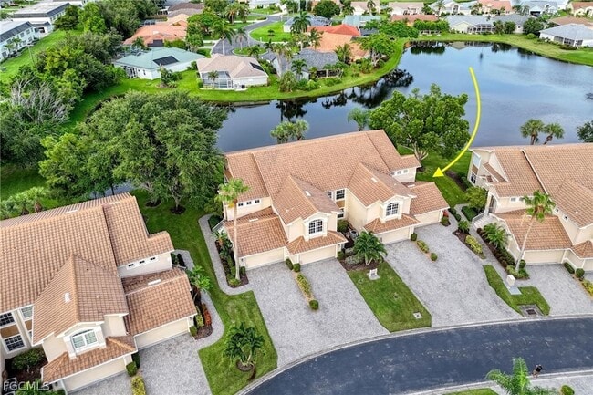 14561 Glen Cove Dr, Unit 904 in Ft. Myers, FL - Foto de edificio - Building Photo