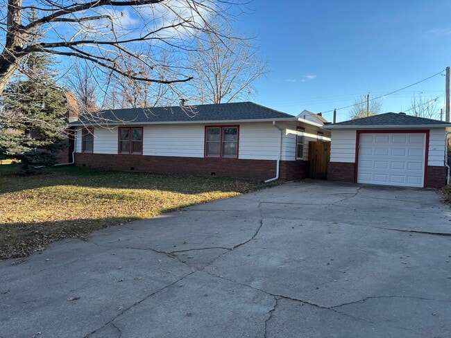 1803 9th St in Rapid City, SD - Building Photo - Building Photo