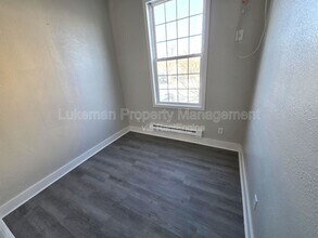 1338 Portage Street in Kalamazoo, MI - Building Photo - Building Photo