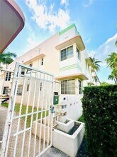 540 15th St, Unit 203 in Miami Beach, FL - Foto de edificio - Building Photo