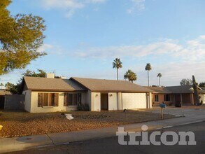 1128 W Hermosa Dr in Tempe, AZ - Building Photo - Building Photo