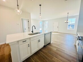 853 York Aly in Acworth, GA - Foto de edificio - Building Photo