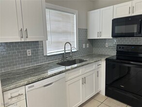 2231 NW 7th Pl in Cape Coral, FL - Building Photo - Building Photo