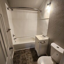 1046 S Wisconsin Ave in Casper, WY - Building Photo - Building Photo