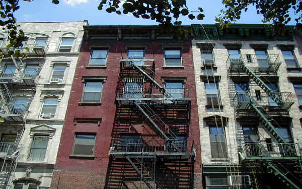 29 Saint Marks Pl in New York, NY - Building Photo - Building Photo