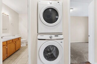 2647 Kragspough Ct, Unit 2647 Kragspough Ct in Holland, MI - Foto de edificio - Building Photo