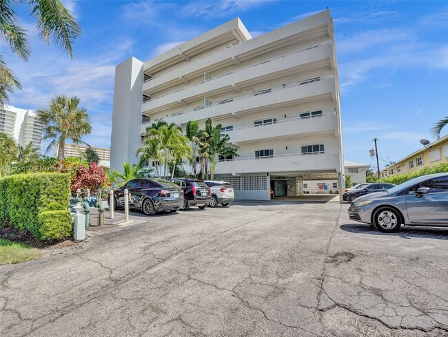 3212 NE 12th St in Pompano Beach, FL - Building Photo - Building Photo