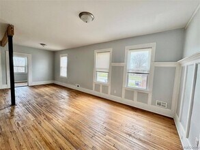 222 Kenilworth St, Unit 2 in Detroit, MI - Building Photo - Building Photo