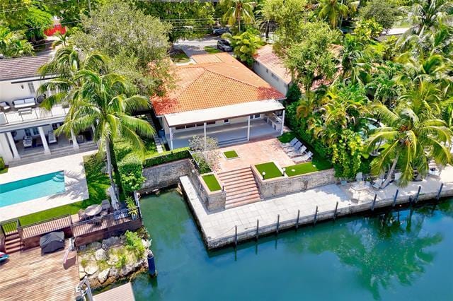 property at 5200 Riviera Dr