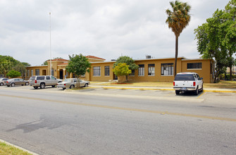 Alazan Apache Courts in San Antonio, TX - Building Photo - Building Photo