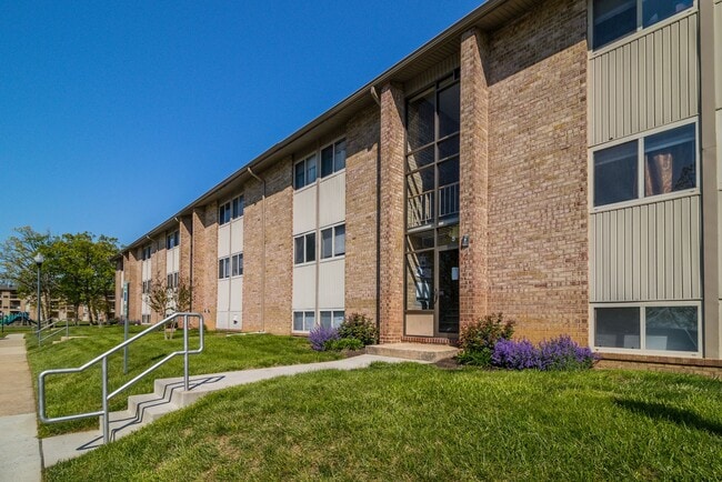 Tuscany Woods Apartments