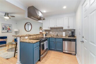 210 Sampson St NE in Atlanta, GA - Building Photo - Building Photo