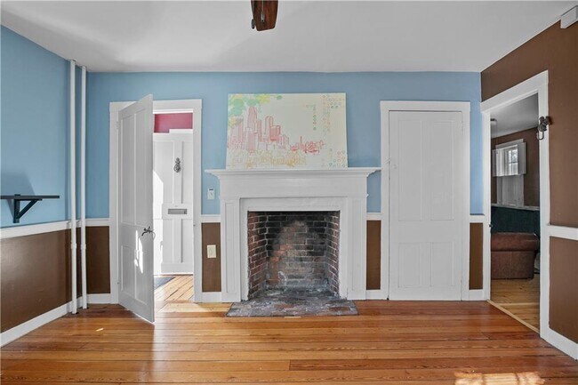 26 Perry St in Newport, RI - Building Photo - Building Photo