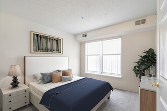 Skye Ridge Apartments in Houston, TX - Building Photo - Building Photo